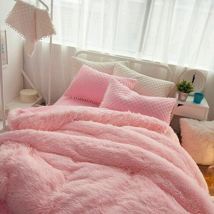 Couvre-Lit + 2 Coussins