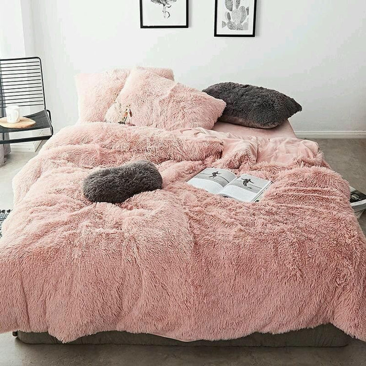 Couvre-Lit + 2 Coussins
