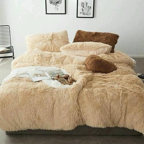 Couvre-Lit + 2 Coussins