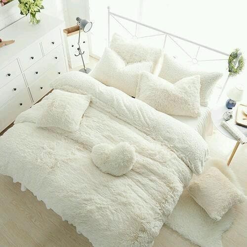 Couvre-Lit + 2 Coussins