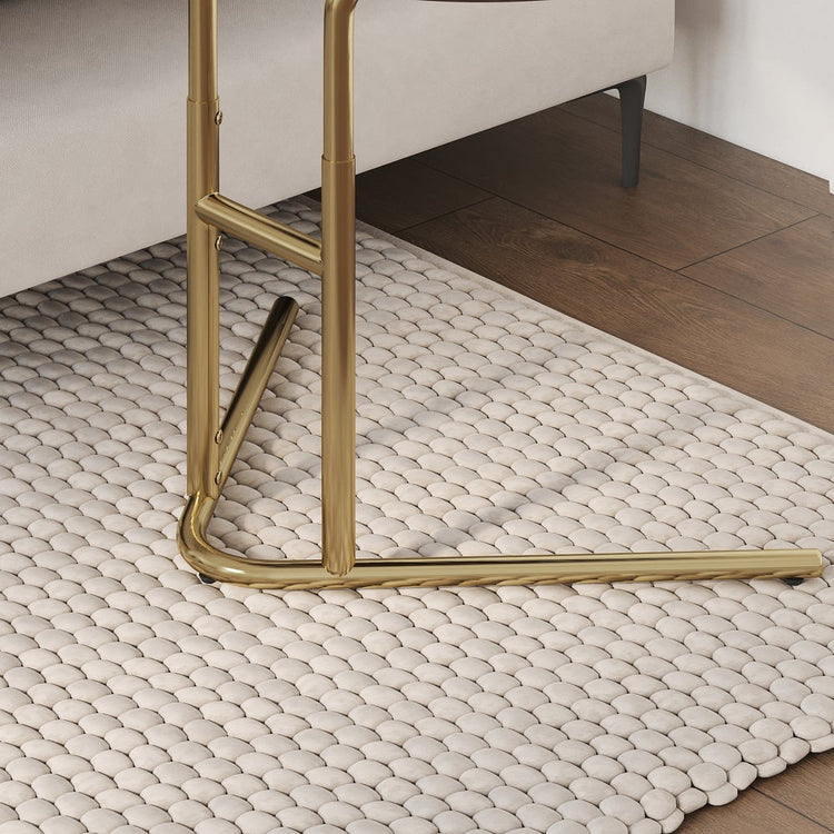 Table d'appoint en forme de C