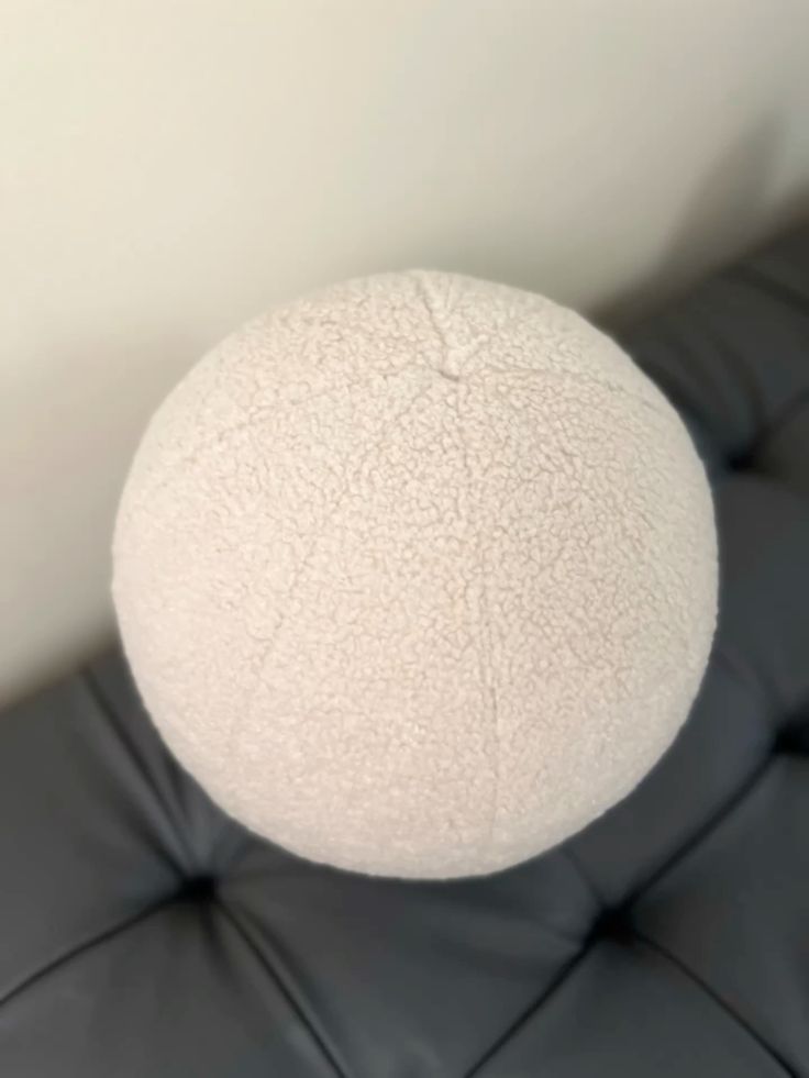 Coussin balle en bouclette