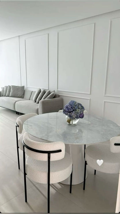 Table salle a manger + 4 chaises